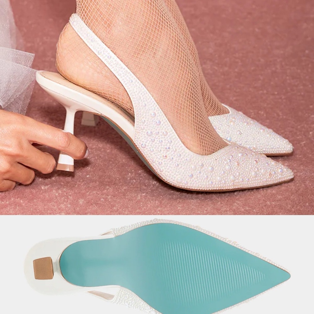 Betsey Johnson Clark Ivory Pearl Pumps White Tiffany Blue Sole Bridal Bride 10